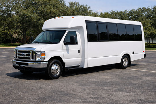 18-passenger minibus rental Gainesville TX